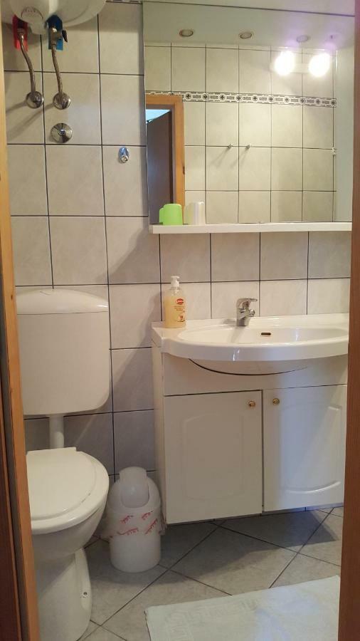 Guest House Dijana Krk Town Exterior foto